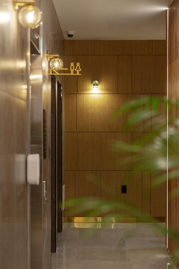 Busan Lounge 26 Hotel Exterior photo